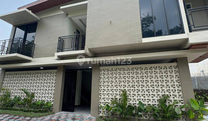 Kost Exclusive Mewah Minimalis Modern Dekat Uii  1