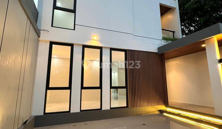 Rumah Model Industrial Modern Dekat Kampus Uii 2