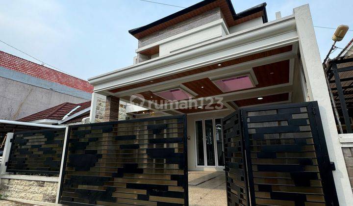 Rumah Mewah Minimalis Modern Dekat Uii  1