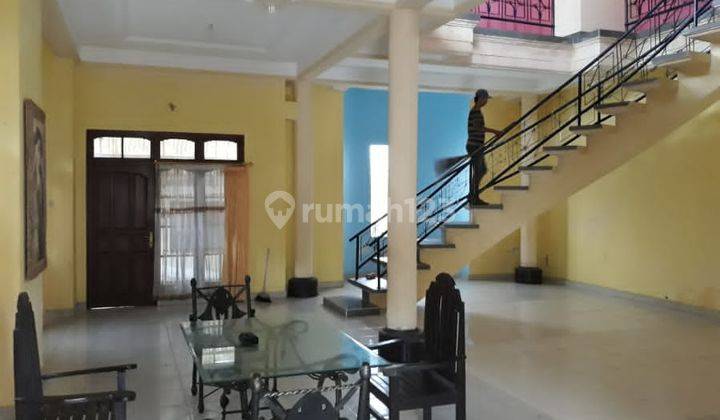 RUMAH DI PUSAT KOTA GIANYAR 4