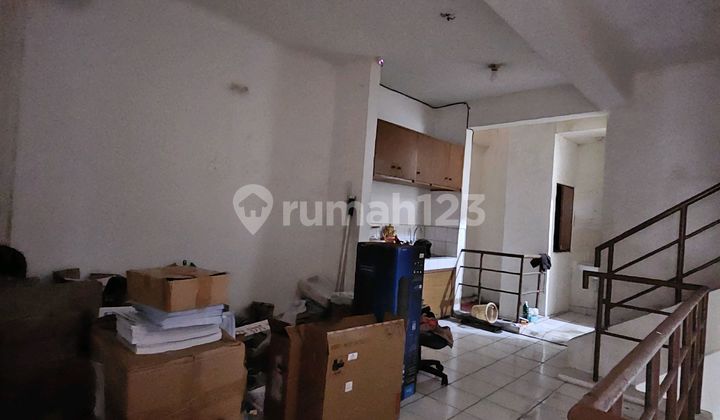 Shop House in Office Complex 2