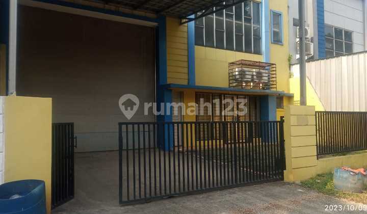 1-Story Warehouse with Mezzanine Meeting Room in Taman Tekno BSD 1-Story Warehouse with Mezzanine Meeting Room in Taman Tekno BSD