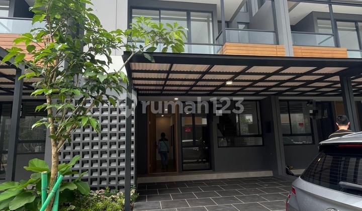 Fresh House 4 Bedrooms Event at Terravia Adora BSD - No Cobroke