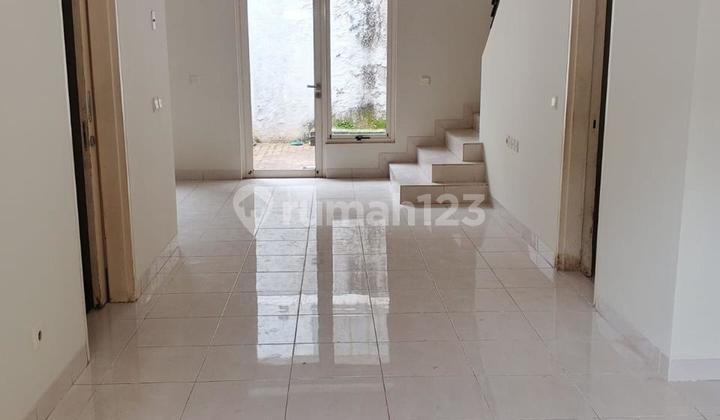 Rumah 2 Lantai 2 Kamar di Dalton Gading Serpong-No Cobroke 2
