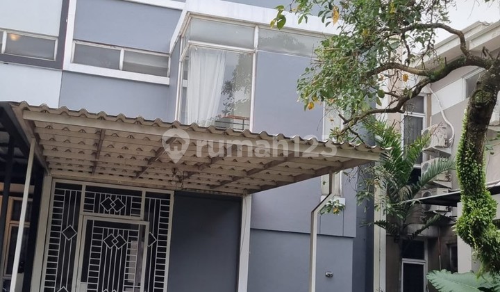 Rumah 3 Kamar 2 Ac Sudah di Cat di Icon Bsd-No Cobroke