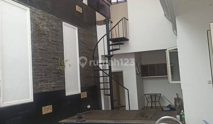 Rumah 4 Kamar Ada Kolam Renang Di Provence Bsd- No.cobroke 2