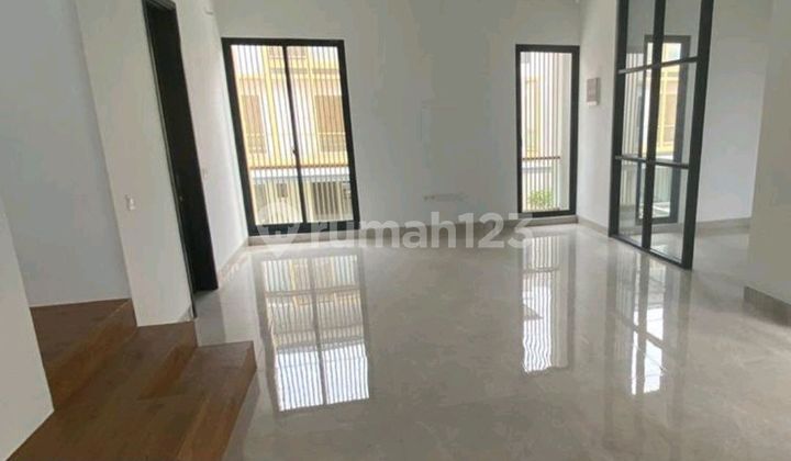 Nice Ready-to-Occupy 4-Bedroom House with 3 Air Conditioners in Eona BSD - No Co-Broke 2