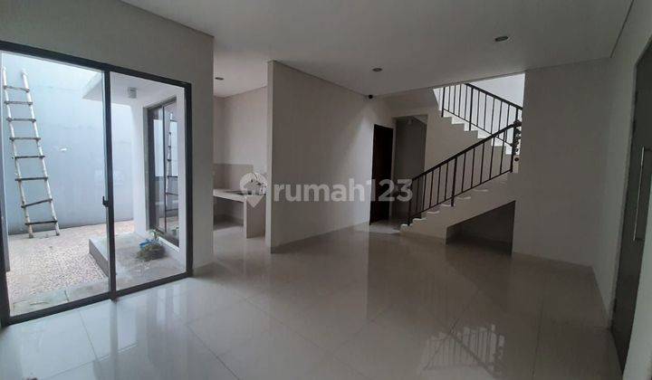 Rumah   Kamar 3 +1, Ac Ada Canopy , Prestigia Bsd-No Cobroke