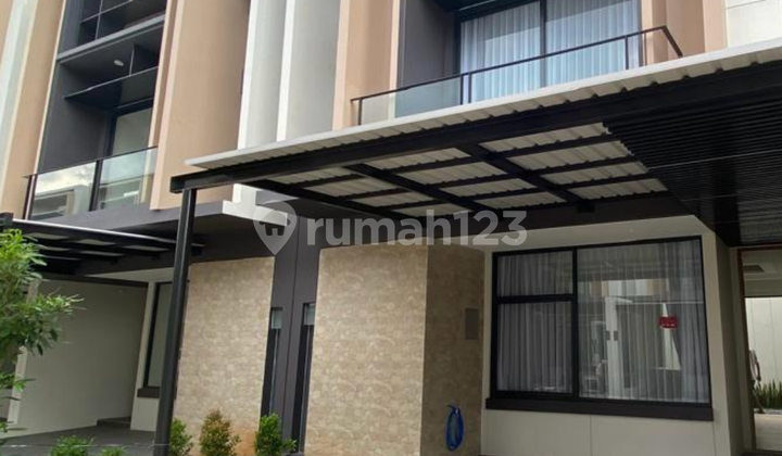 3 Bedroom House with Kitchen Set in Vasya Tanakayu BSD - No Brokerage