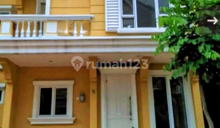 3-Story Furnished House with 3 Bedrooms in Montana Gading Serpong