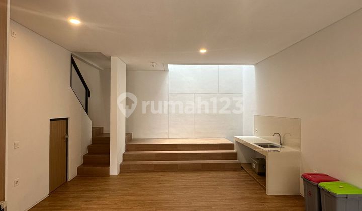 2-Story 4-Bedroom New Cluster House in Adora BSD - No Co-broker 2-Story 4-Bedroom New Cluster House in Adora BSD - No Co-broker