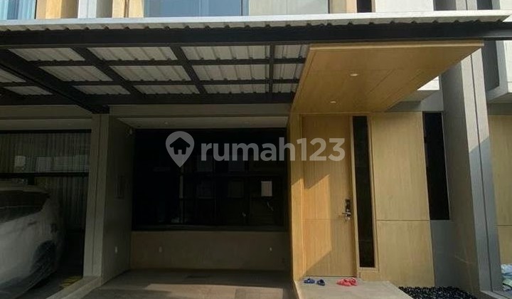 Furnished 3-Bedroom House with 5 ACs and 2 Water Heaters in Tanakayu BSD - No Brokerage Fee
