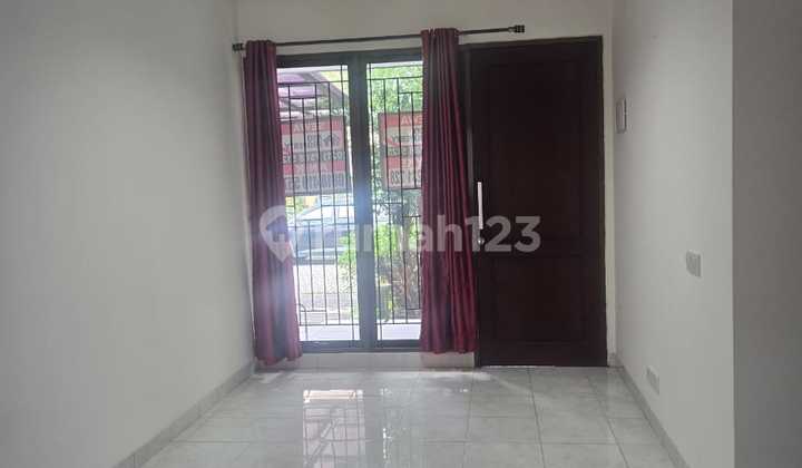 3-Bedroom House with 3 AC Units and Kitchen Set in Greencove BSD - No Brokerage Fee