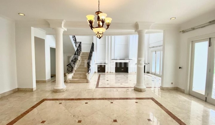 For Quick Sale Modern Classic House Ready to Occupy in Lebak Bulus, South Jakarta 2