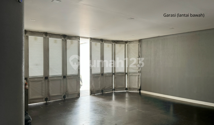 For Sale 4-Story House - Taman Permata Buana, Kembangan, West Jakarta 2