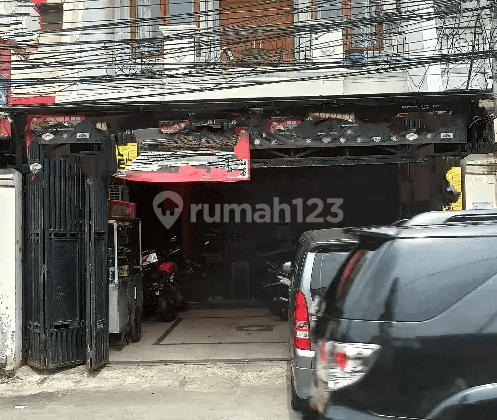 Ruko 3 Lantai Lokasi Strategis Tomang 1