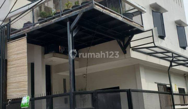 Rumah 3 Lantai Mezanin Area Tanjung Duren Jakbar 1