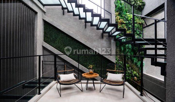 Rumah Cantik 4 Lantai Komplek Duri Kepa Jakbar 2