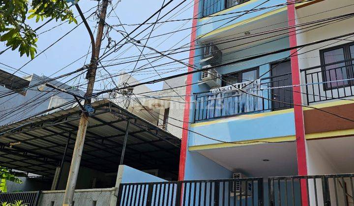 Rumah Siap Huni 3 Lantai Area Jelambar Jakarta Barat 1