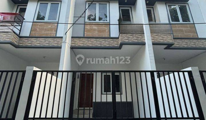 Rumah Baru 3 Lantai Taman Ratu Jakbar 1