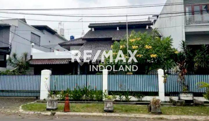 Rumah 2 Lantai di Cikatomas, Kebayoran Baru, Jakarta Selatan 1