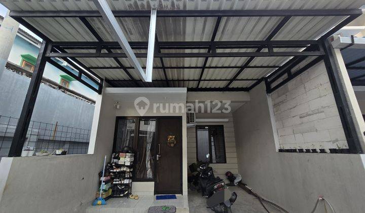 Rumah Hoek 2 Lantai di Town House Area Cengkareng Jakbar 2