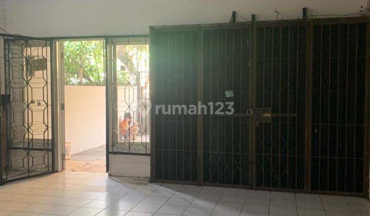 Rumah 2 Lantai Tanjung Duren Pinggir Jalan Jakarta Barat 2