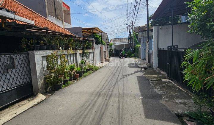 Rumah tua cocok jadi kos kosan area Kemanggisan dekat Dom Binus, Jakbar 2