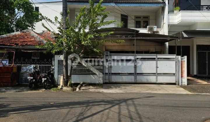 DIJUAL Rumah 2 lantai Komplek  Tanjung Duren Jakarta Barat