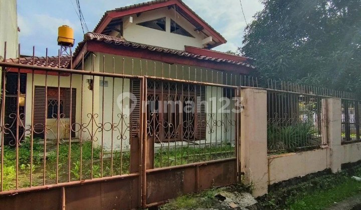 Dijual Rumah Hook 1 Lantai Perlu Bangun Ulang Tanjung Duren Jakarta Barat