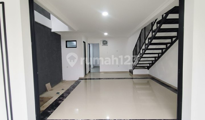 Dijual Rumah Baru 3 Lantai - Rawa Belong, Kemanggisan Jakarta Barat 2