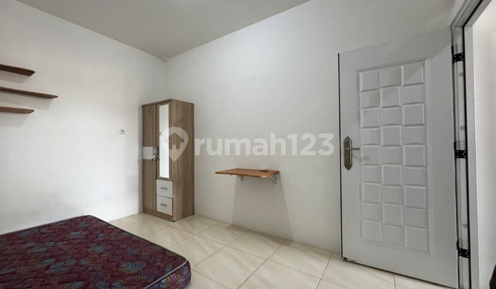 Dijual Rumah Kos 33 Kamar di Tomang Jakarta Barat