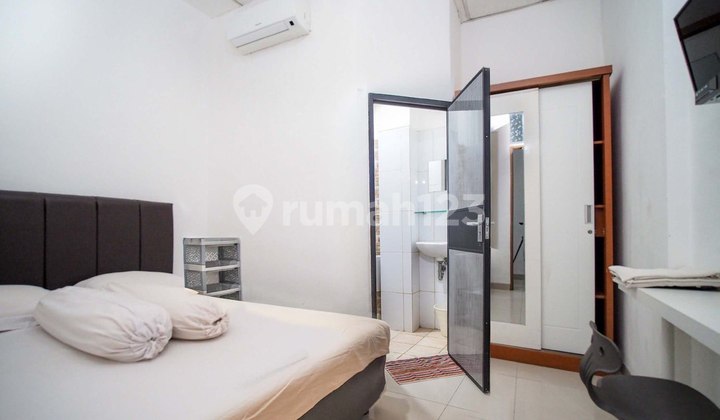 Dijual rumah kos 20 kamar di Kemanggisan Jakarta Barat Dijual rumah kos 20 kamar di Kemanggisan Jakarta Barat