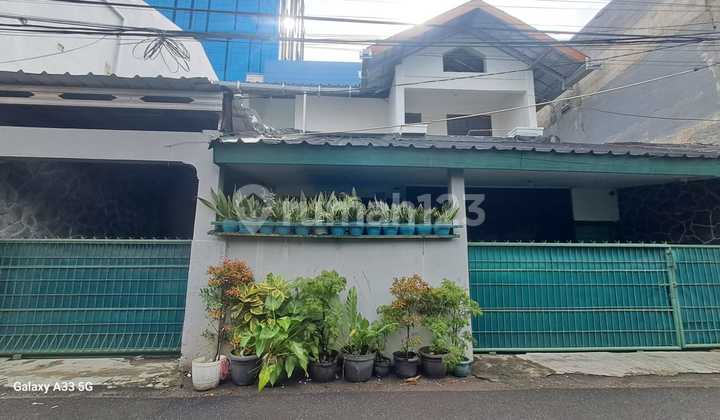 DIJUAL Rumah 2 Lantai Kebon Jeruk Dekat Studio RCTI Jakarta Barat 1