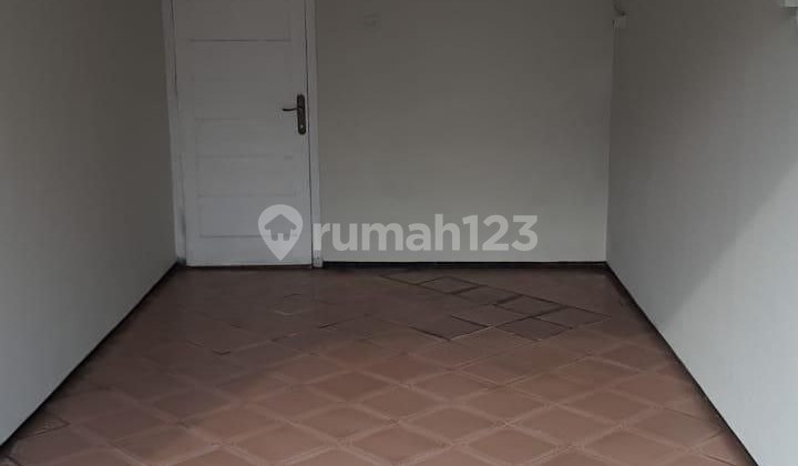 Dijual Rumah 2 Lantai di Kemanggisan Jakarta Barat 2