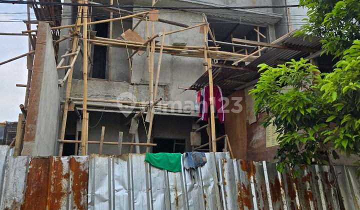 Dijual Rumah Baru 2 Lantai Komplek Taman Vila Meruya Jakarta Barat 2