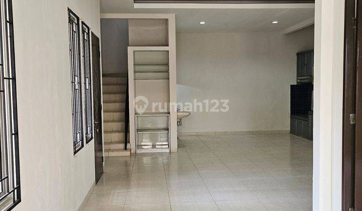 Rumah Hook 3 Lantai Komplek Citra 2 Extension Kalideres Jakbar 2