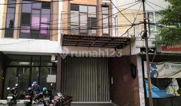 Dijual Ruko Minimalis Modern di Komplektaman Aries, Jakarta Barat