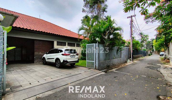 Rumah Mewah Cantik Siap Huni di Kemang, Jakarta Selatan 1