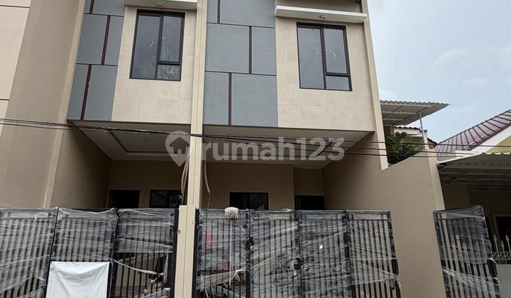 Dijual Rumah Baru 3 Lantai - Duri Kepa, Jakarta Barat