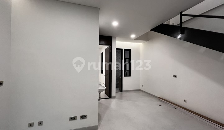 Dijual Rumah Baru 2 Lantai Area Cengkareng Jakarta Barat 2