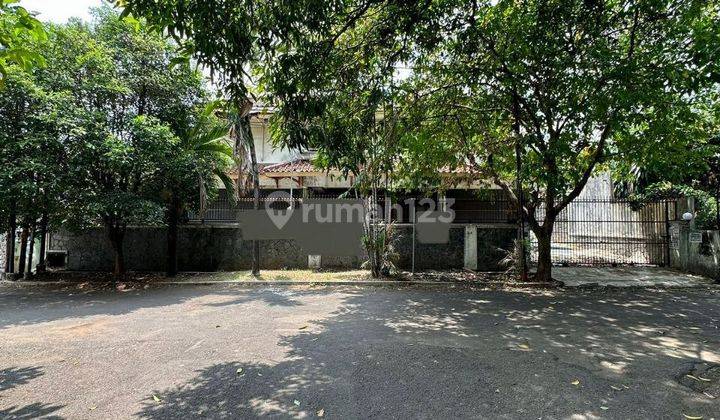 Dijual Rumah Hitung tanah di Komplek Simprug Golf Jakarta Selatan 1