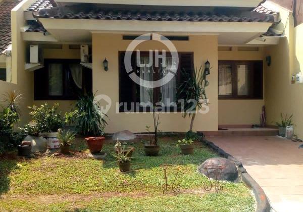 Rumah 1,5 Lt Dekat Mall Cibubur. Rumah 1,5 Lt Dekat Mall Cibubur.