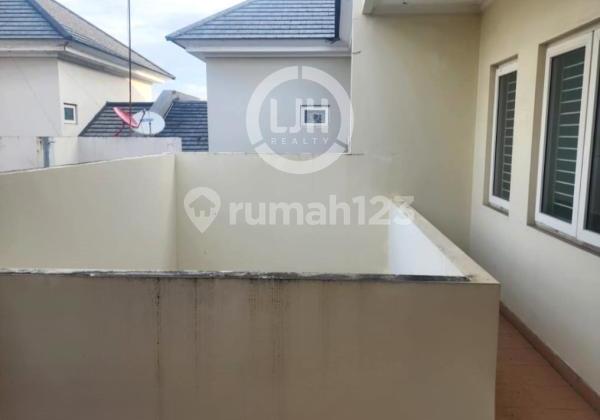 Beautiful House with Strategic Location in Cibubur, Bogor, a Tourist City. 2