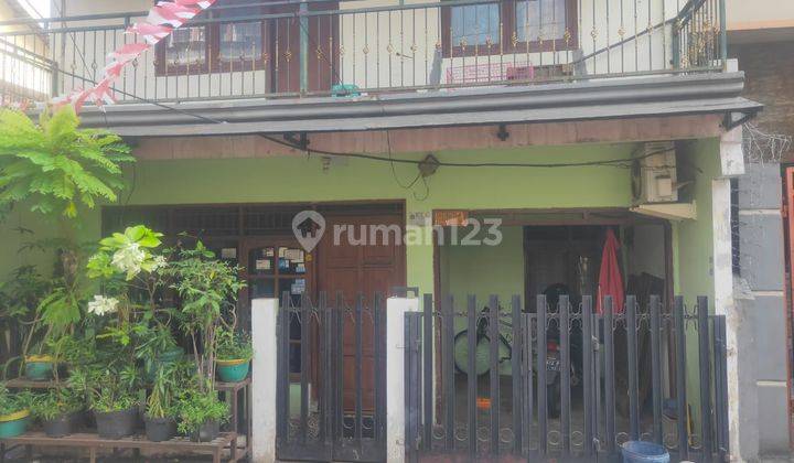 Rumah 2 lantai Dekat Perkantoran dan Kuliner Jakarta Pusat 1