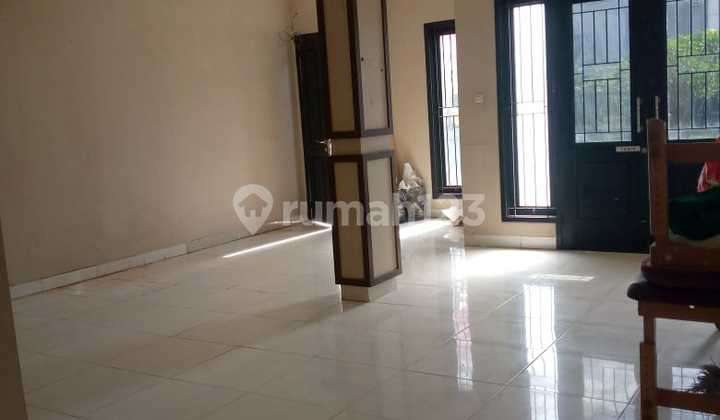 Rumah Mewah 3 Lantai di Boulevard Cibubur Country, Lokasi Sangat Strategis Dijalan Utama 2