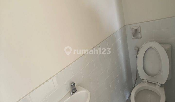 Dijual Rumah Bagus 2 Lantai Bersih Semi Furnished Lippo Karawaci 2