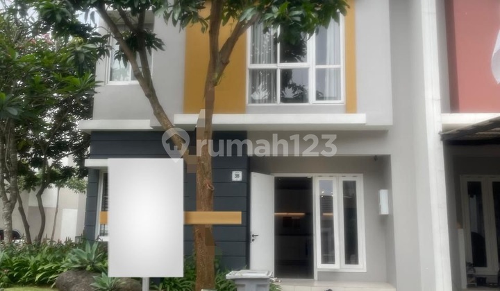Rumah Bagus Full Furnished Strategis Fasilitas Kolam Renang