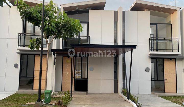 Rumah Semi Furnished Bersih Sudah Renovasi Dekat Mall Dan Kampus  1