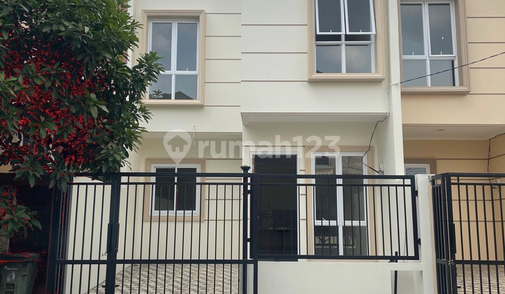 Rumah Siap Huni Nyaman Aman Strategis Di Jantung Gading Serpong